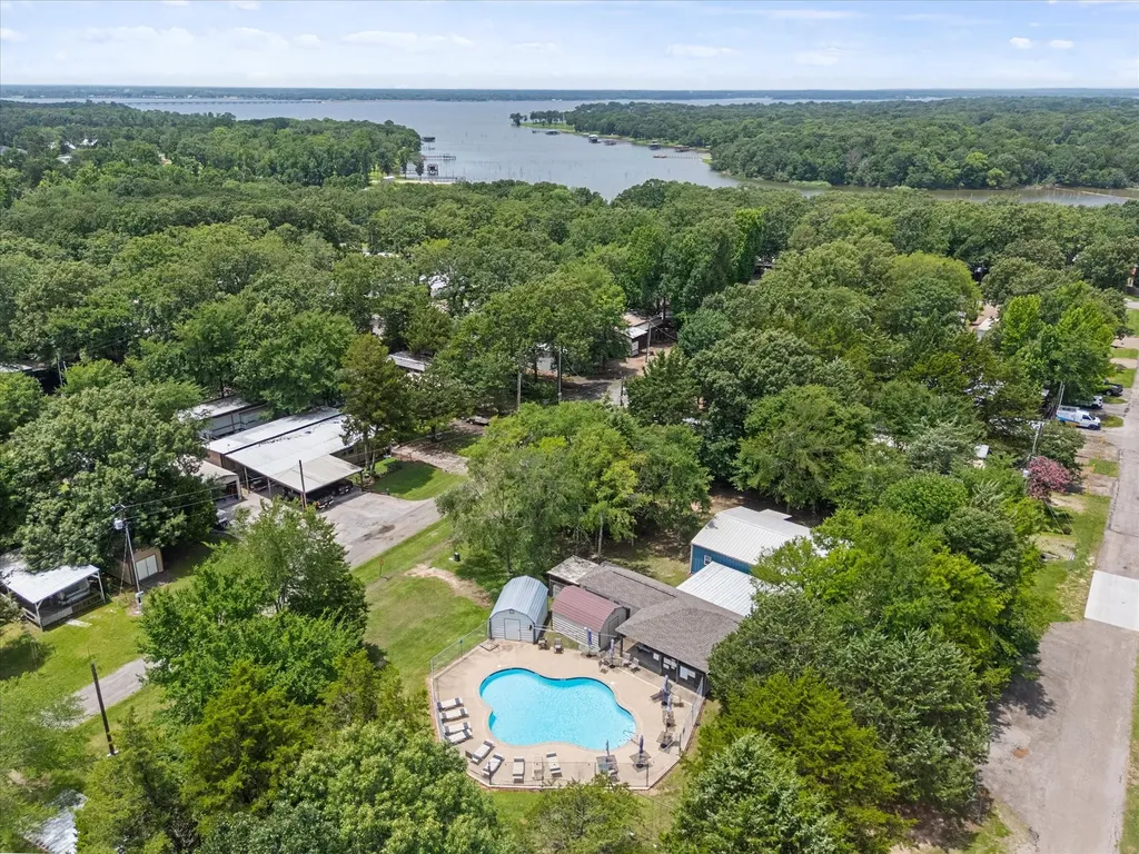 6435 N. Fm 17 Yantis TX 75497