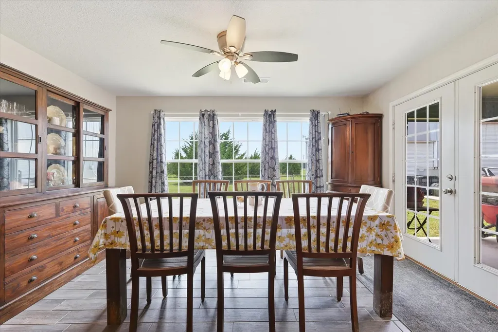 110 Highview Road Ennis TX 75119