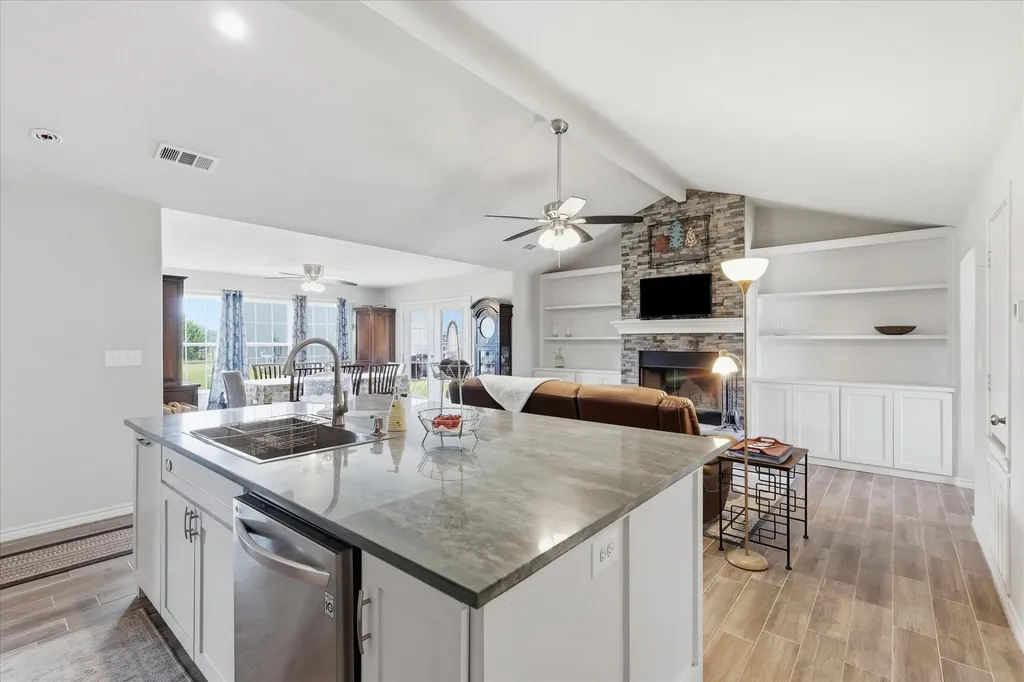 110 Highview Road Ennis TX 75119