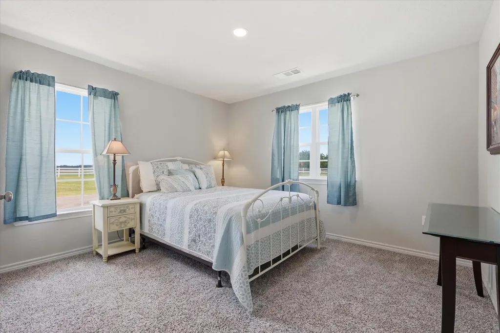 110 Highview Road Ennis TX 75119