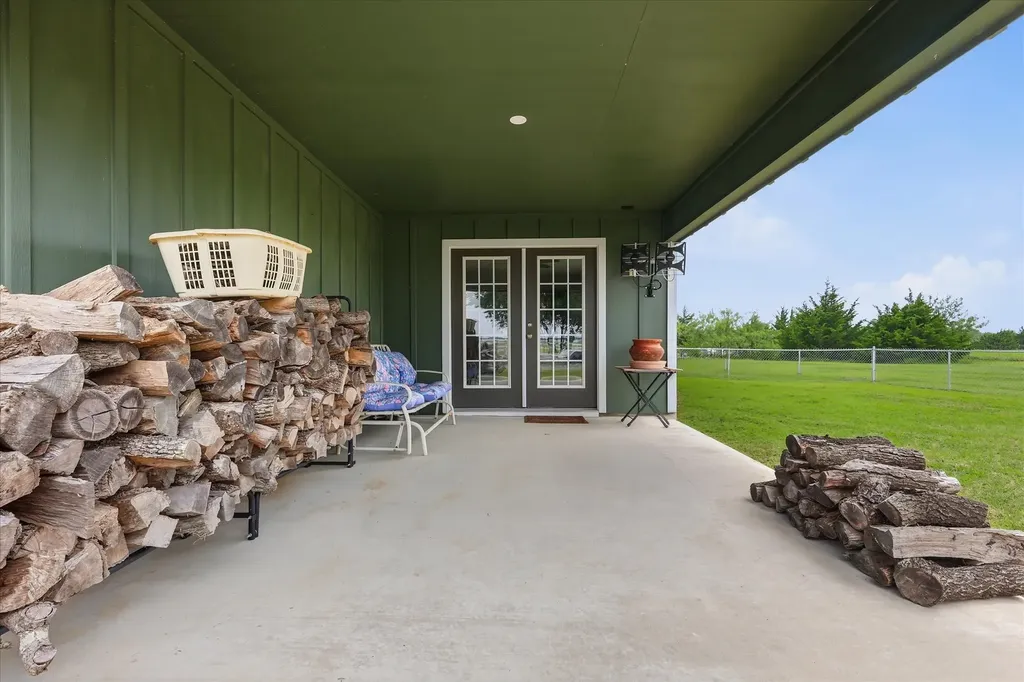 110 Highview Road Ennis TX 75119