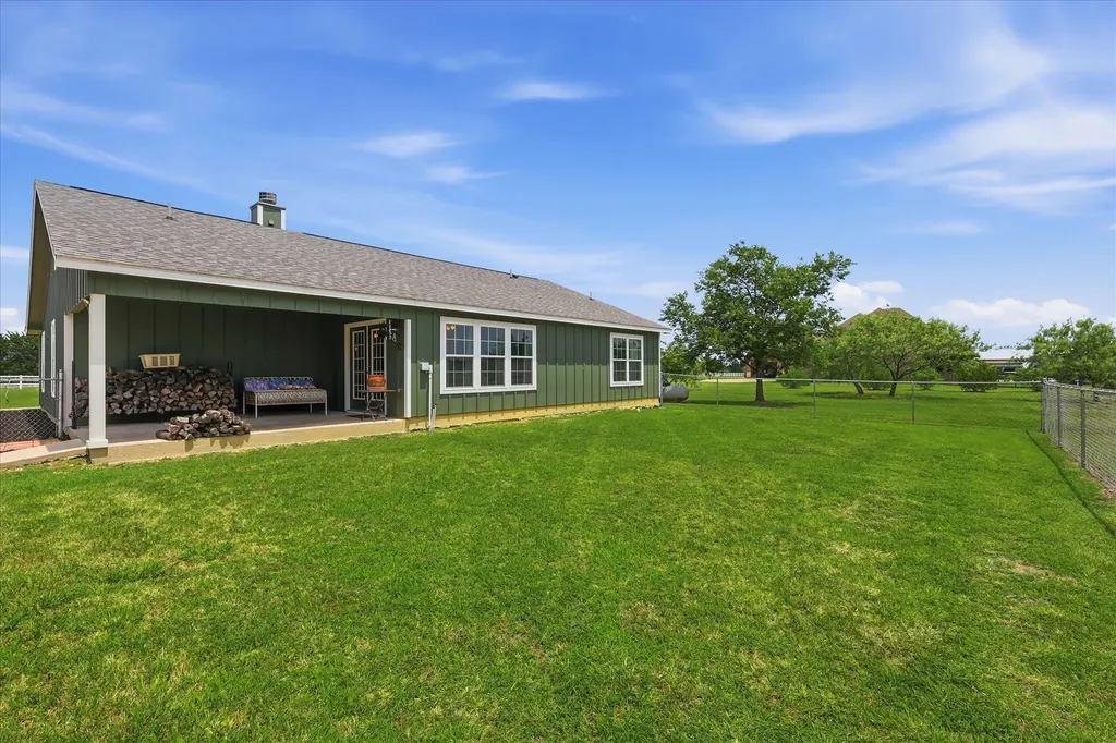 110 Highview Road Ennis TX 75119