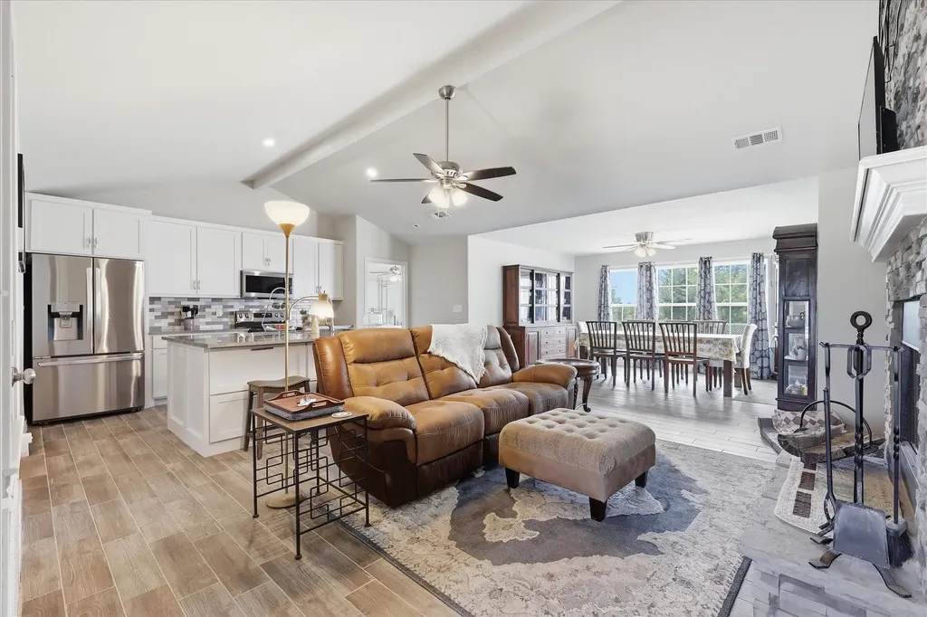110 Highview Road Ennis TX 75119