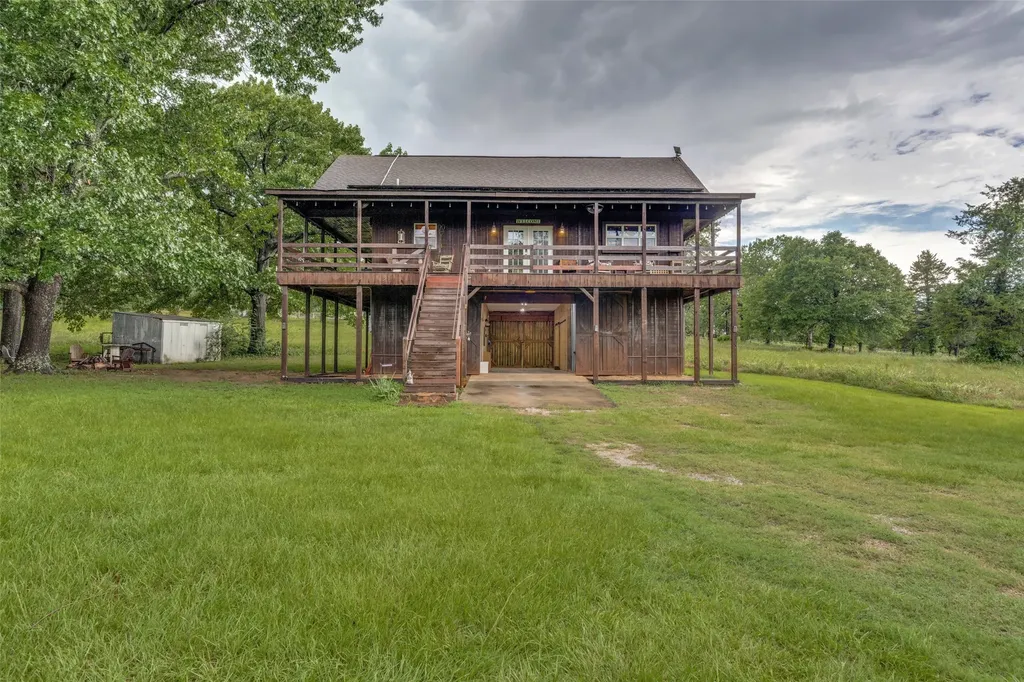 757 Private Road 192 Denison TX 75021