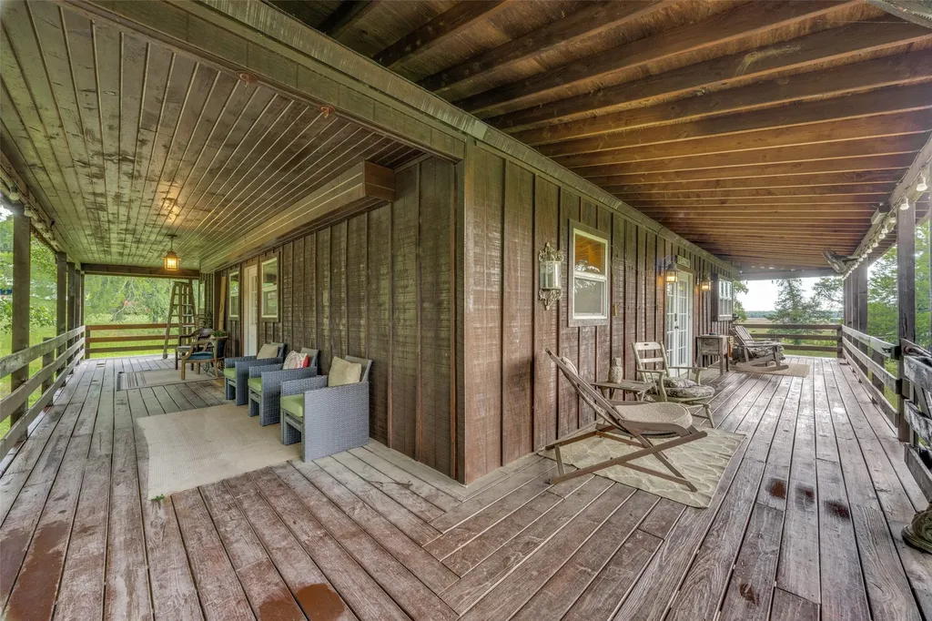 757 Private Road 192 Denison TX 75021