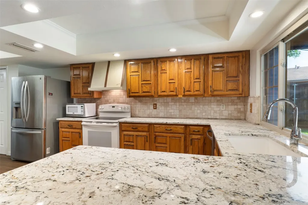 3618 Arbor Trail Garland TX 75043