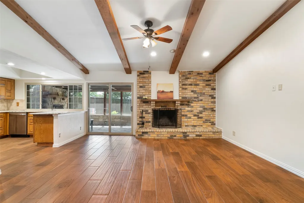 3618 Arbor Trail Garland TX 75043