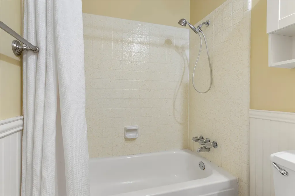 3618 Arbor Trail Garland TX 75043