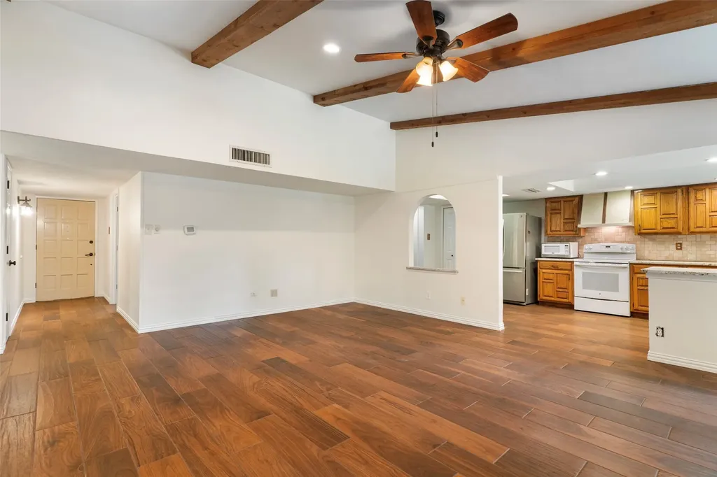 3618 Arbor Trail Garland TX 75043
