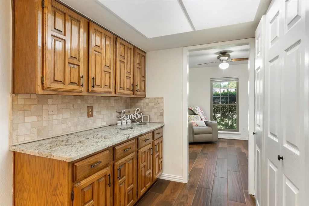 3618 Arbor Trail Garland TX 75043