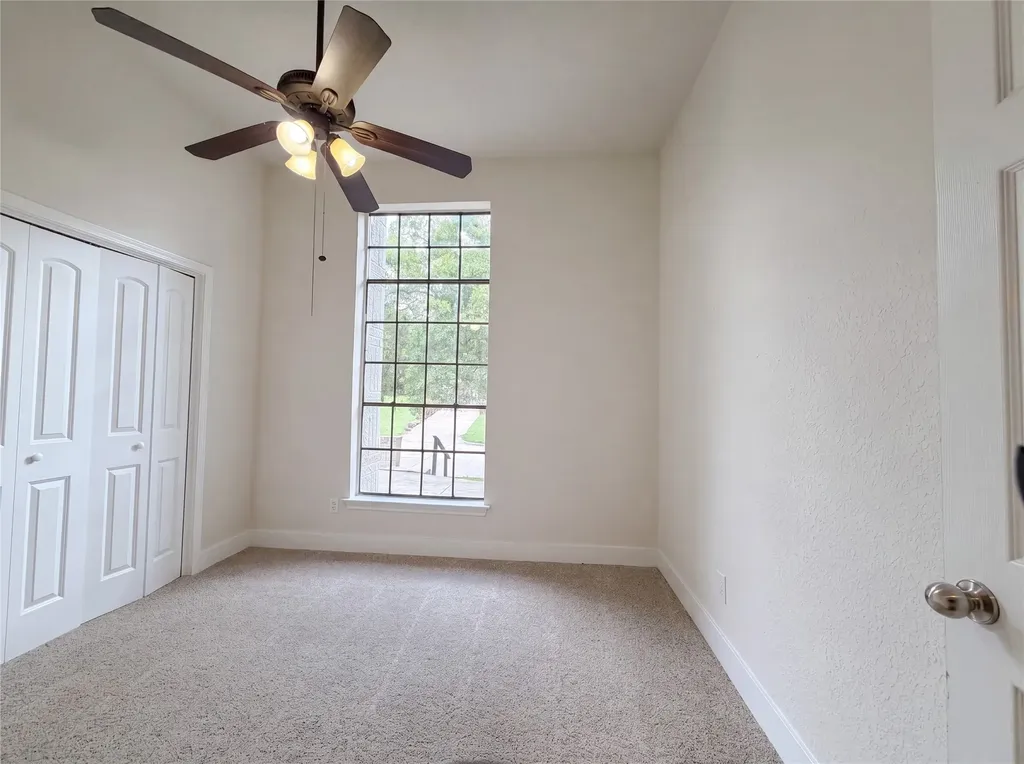 2005 N Arbor Rose Drive Grand Prairie TX 75050