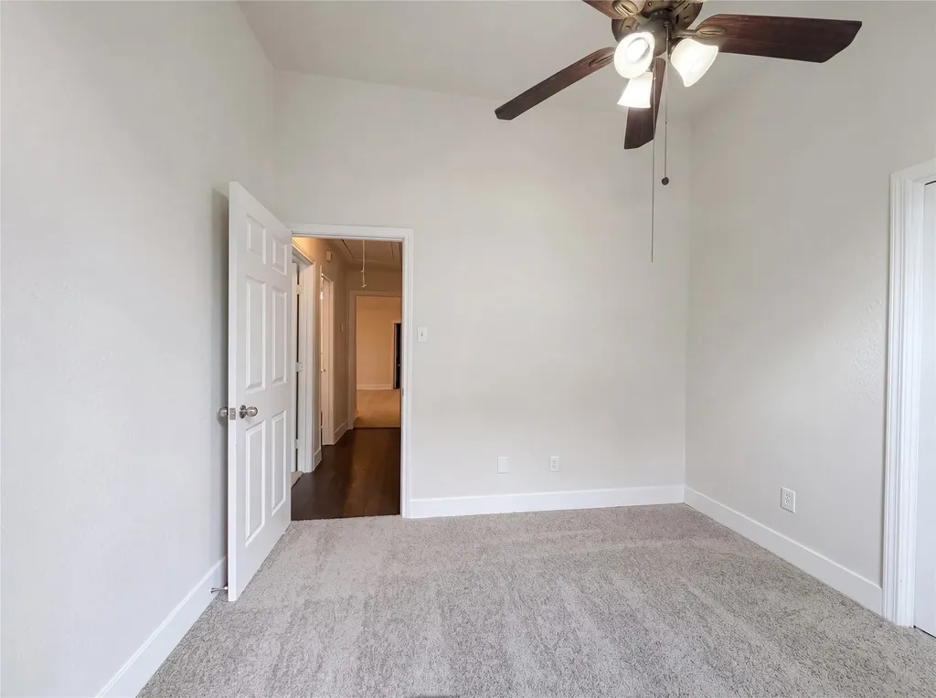 2005 N Arbor Rose Drive Grand Prairie TX 75050