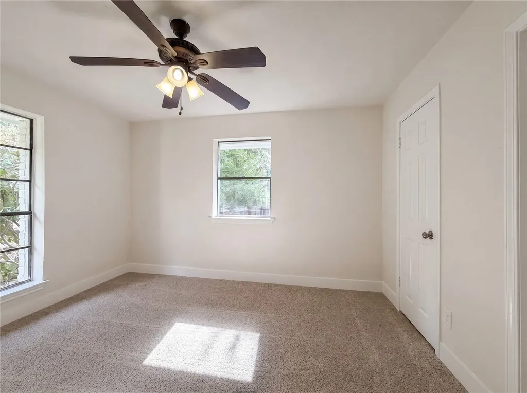 2005 N Arbor Rose Drive Grand Prairie TX 75050