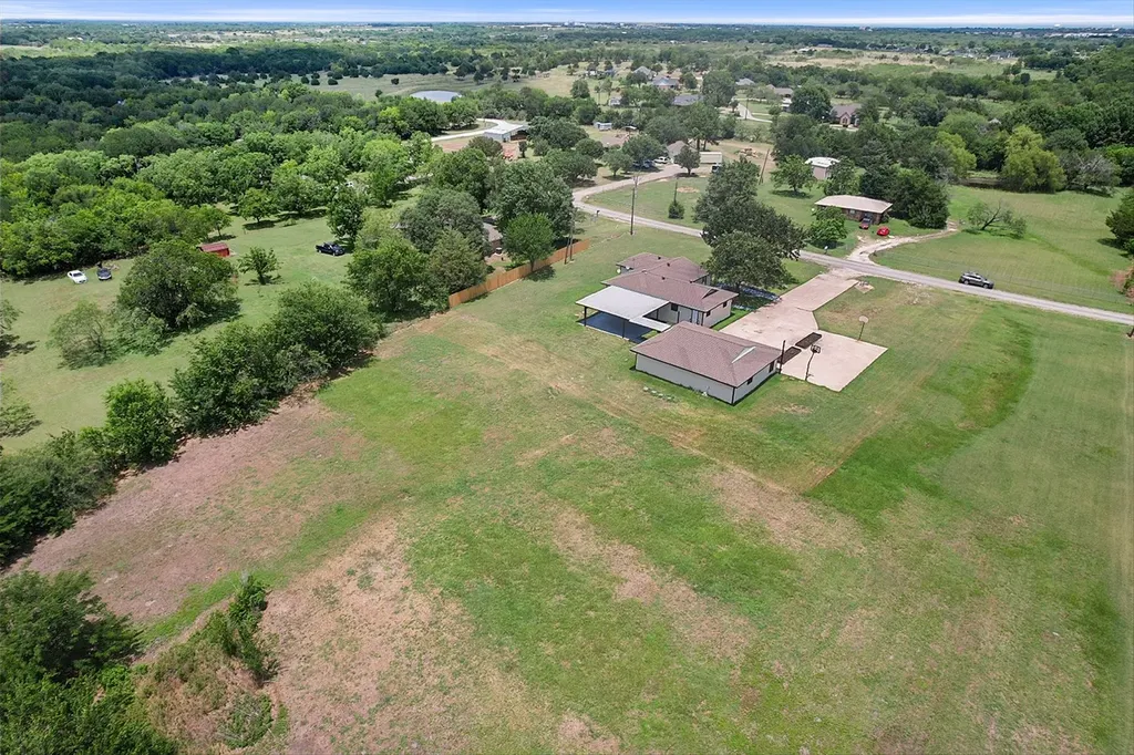 5835 County Road 2091 Corsicana TX 75110
