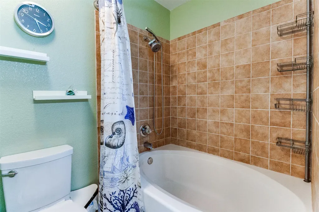 500 S Las Vegas Trail White Settlement TX 76108