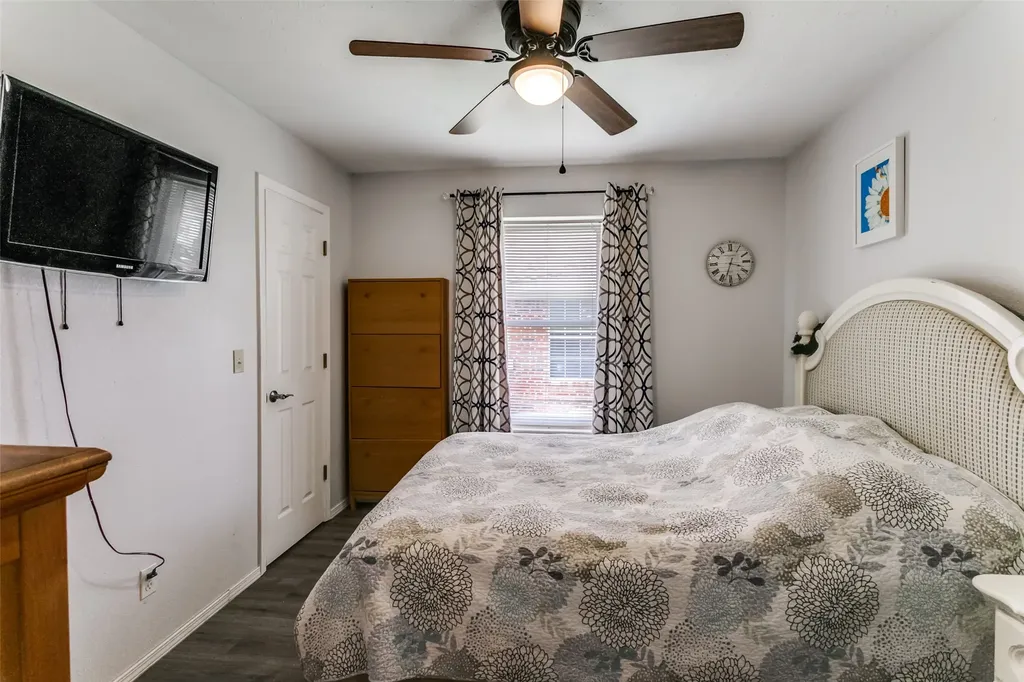 500 S Las Vegas Trail White Settlement TX 76108
