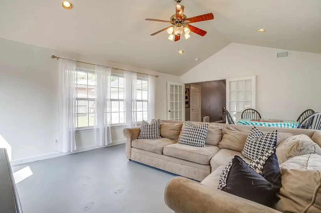 6705 Hanover Road Fort Worth TX 76116