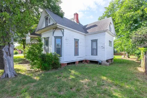601 W 3rd Street Baird TX 79504