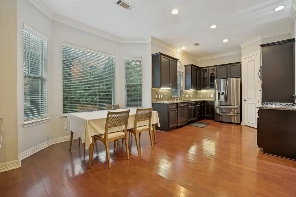 2205 Canton Street Dallas TX 75201