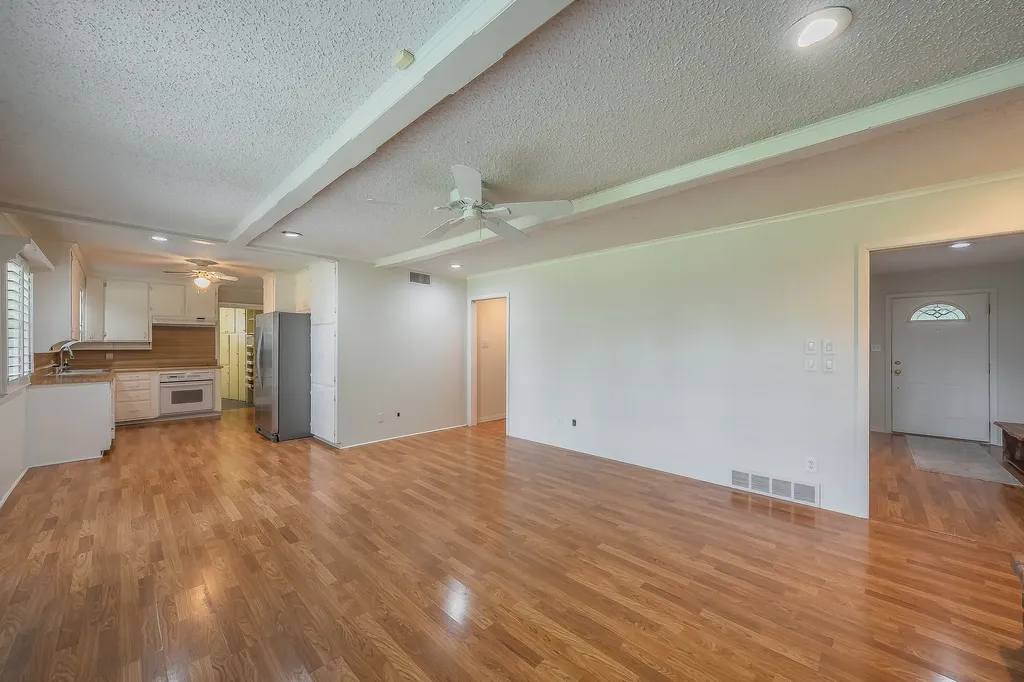 3513 Granada Drive Richland Hills TX 76118