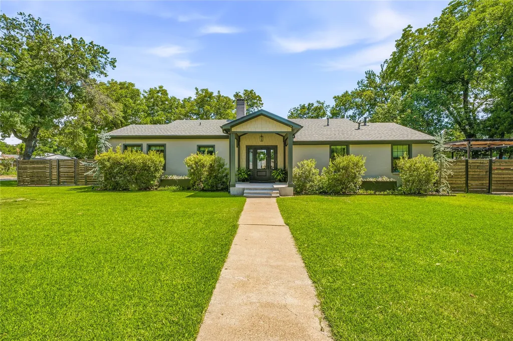 912 Calaveras Street Graham TX 76450