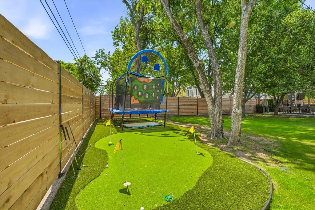 912 Calaveras Street Graham TX 76450