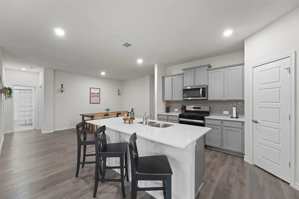 3720 Tracewood Bend Aubrey TX 76227