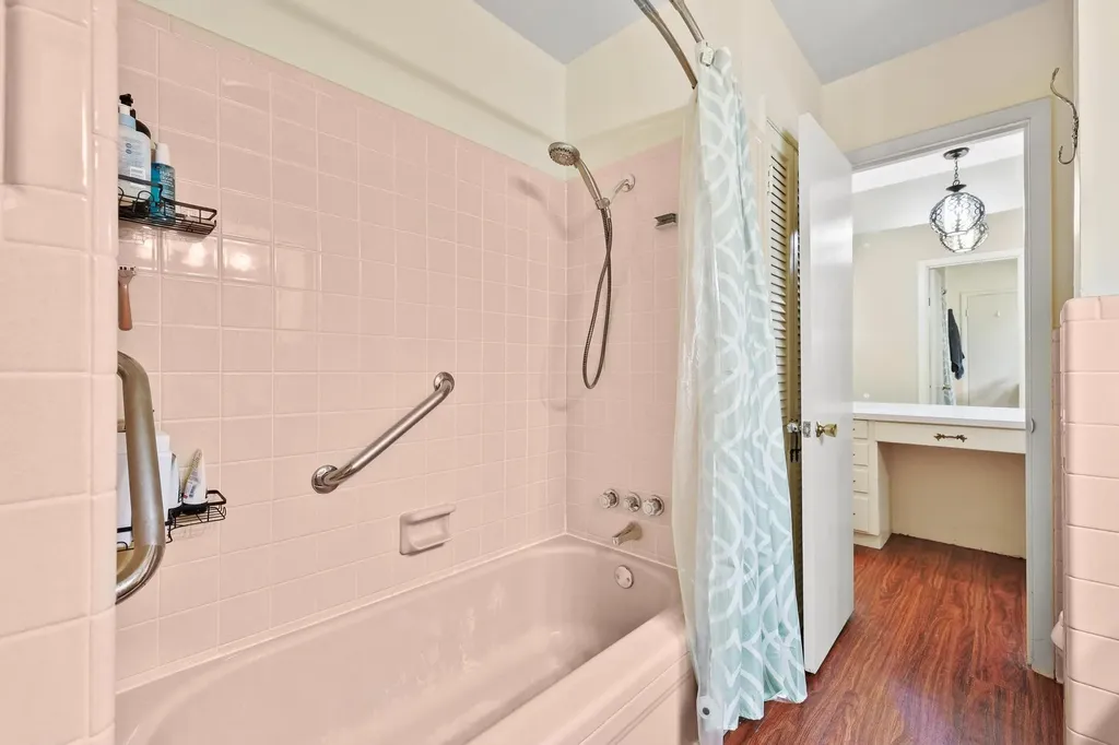 111 W Tennie Street Gainesville TX 76240