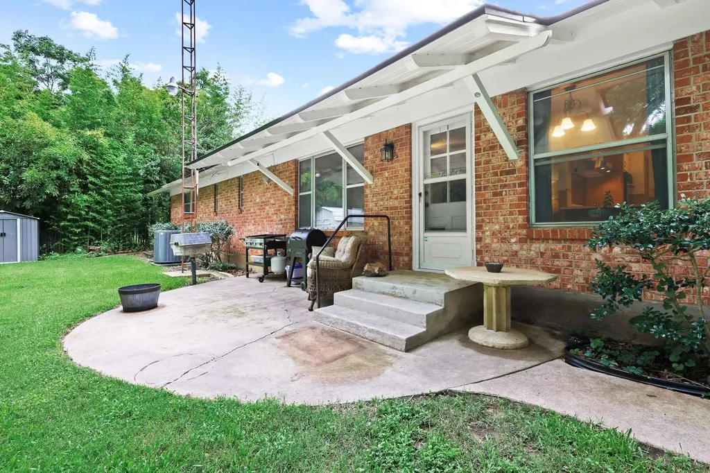 111 W Tennie Street Gainesville TX 76240
