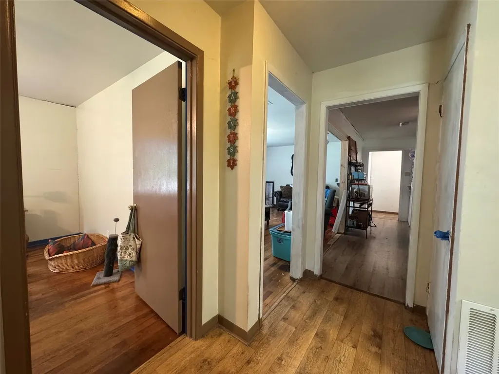 4527 Fm 219 Clifton TX 76634