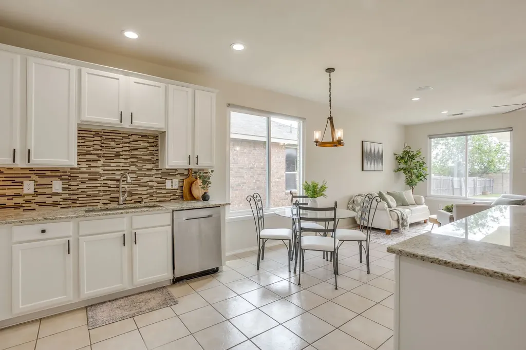 12517 Patnoe Drive Fort Worth TX 76028