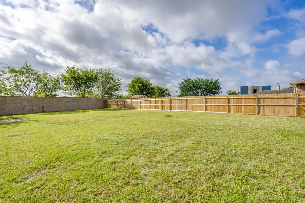 12517 Patnoe Drive Fort Worth TX 76028