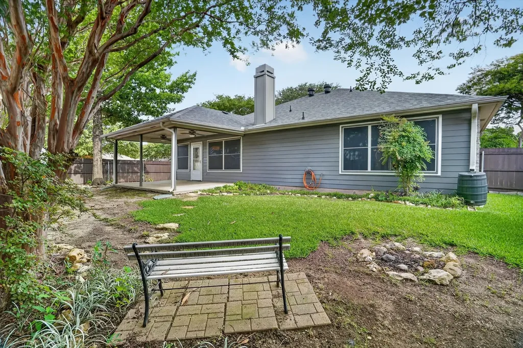 801 Pennsylvania Drive Saginaw TX 76131