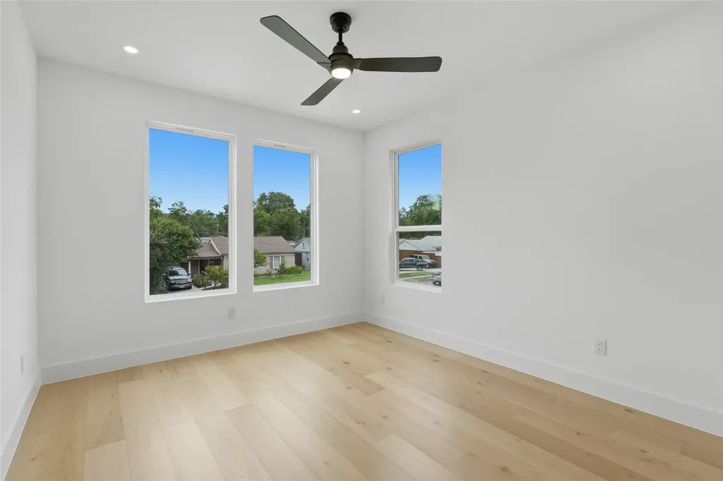 3610 Durango Drive Dallas TX 75220