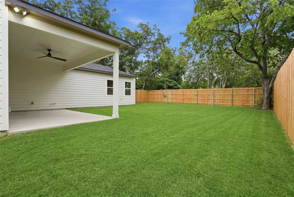 3610 Durango Drive Dallas TX 75220
