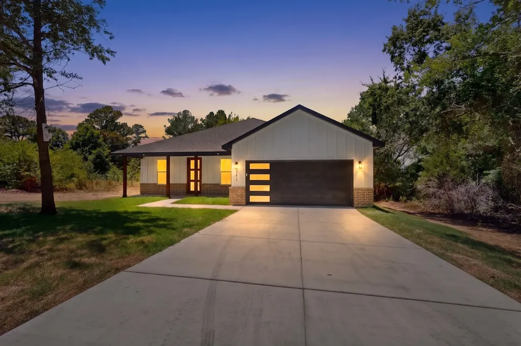 343 Schooner Road Gun Barrel City TX 75156