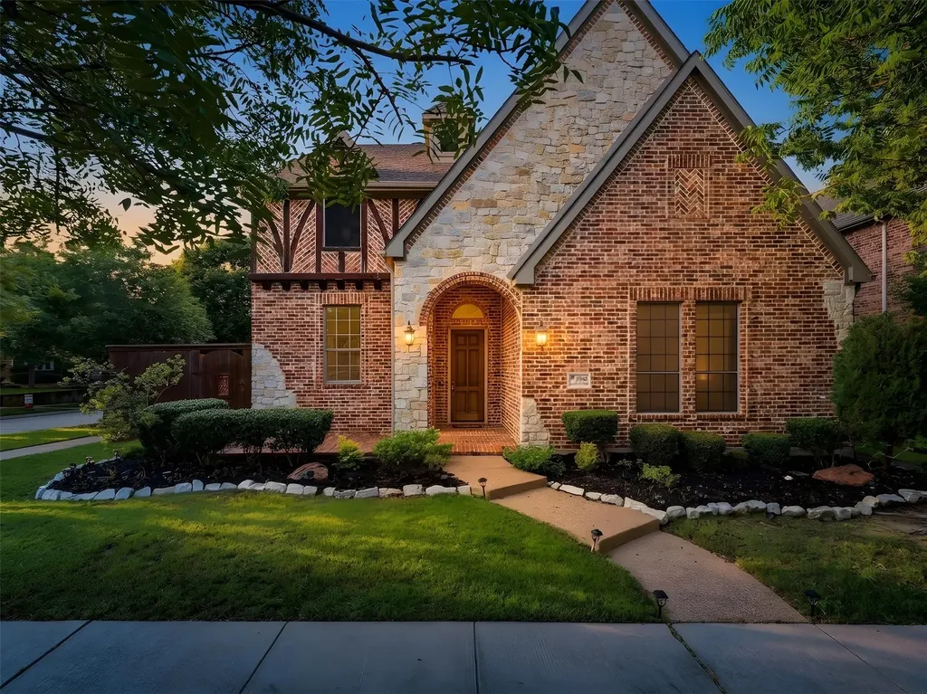 2948 Clearfork Trail Frisco TX 75034