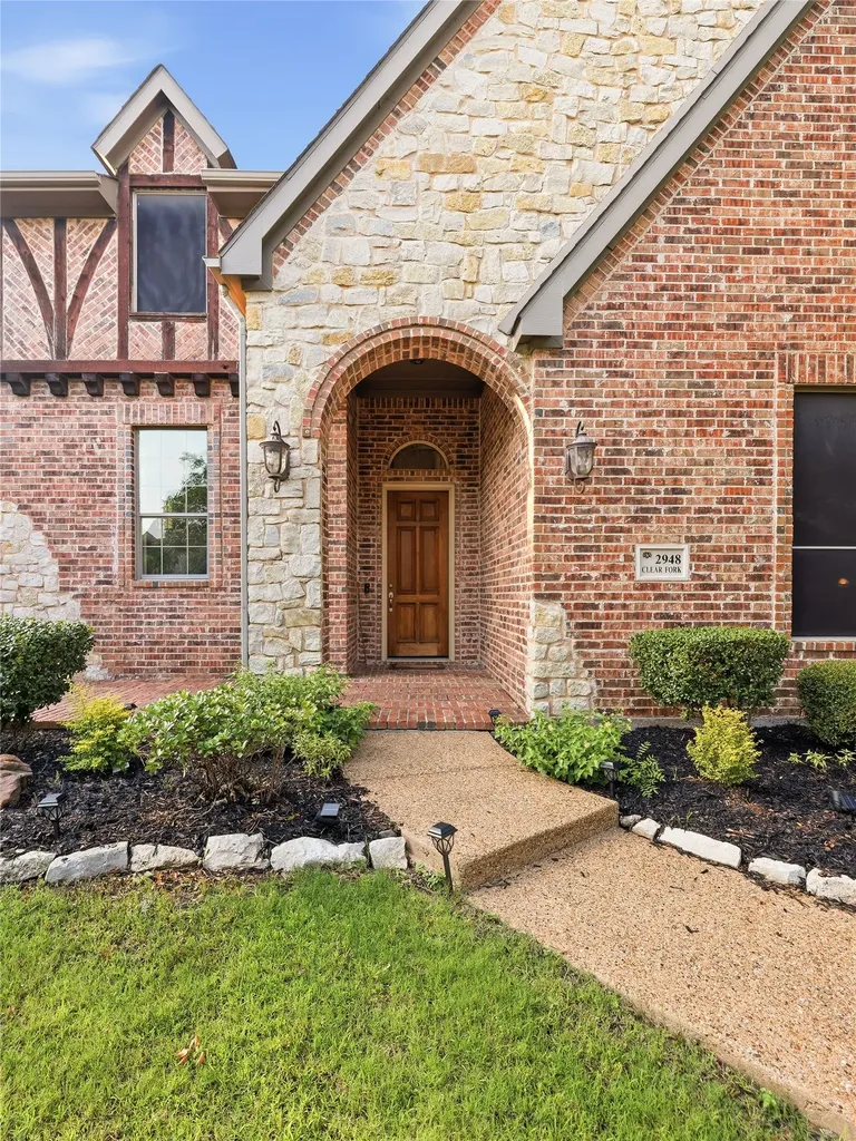 2948 Clearfork Trail Frisco TX 75034