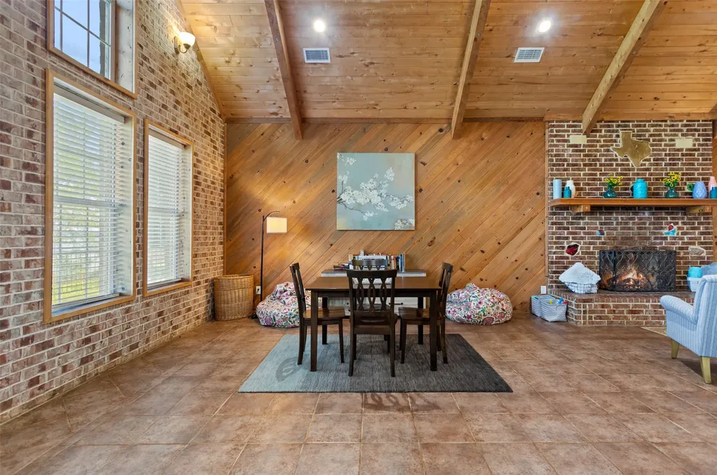 1193 Dogwood Drive Chandler TX 75758