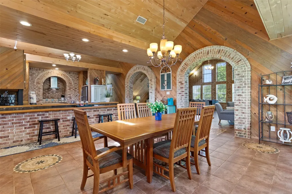 1193 Dogwood Drive Chandler TX 75758