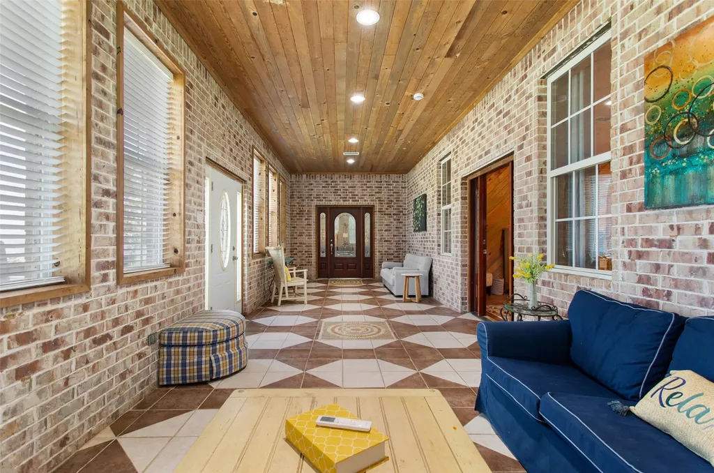 1193 Dogwood Drive Chandler TX 75758