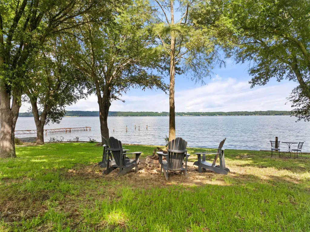 1193 Dogwood Drive Chandler TX 75758