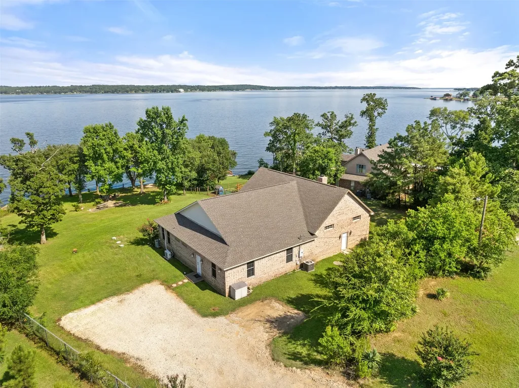 1193 Dogwood Drive Chandler TX 75758