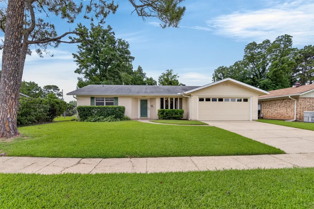 1924 Venus Drive Bossier City LA 71112