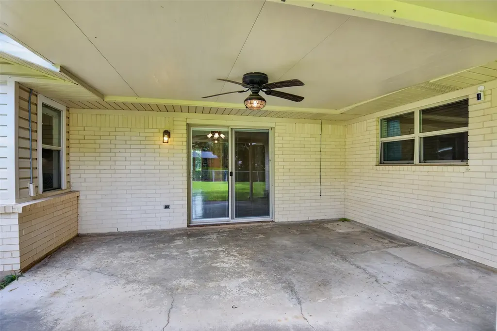 1924 Venus Drive Bossier City LA 71112