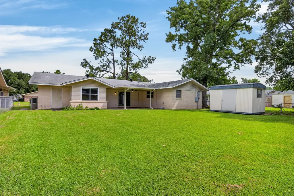 1924 Venus Drive Bossier City LA 71112