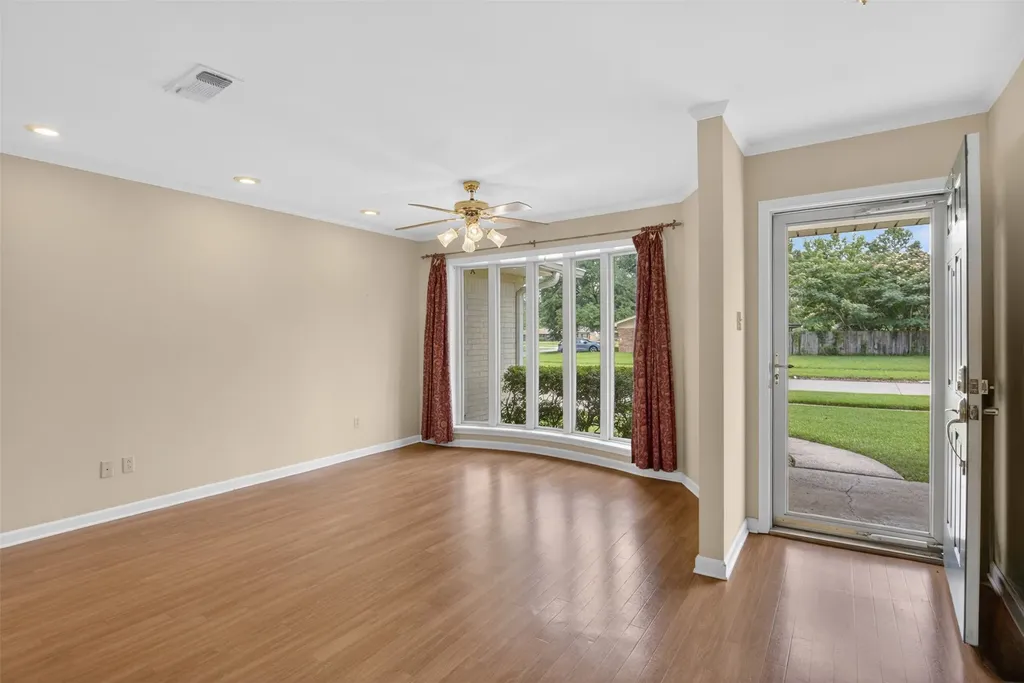 1924 Venus Drive Bossier City LA 71112