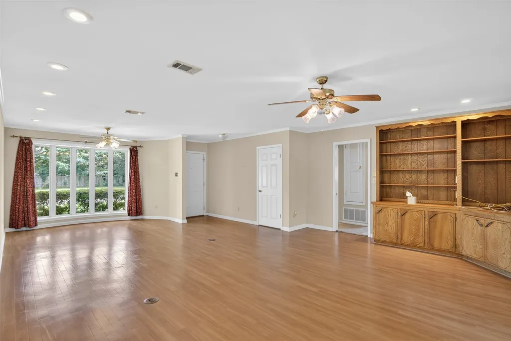 1924 Venus Drive Bossier City LA 71112