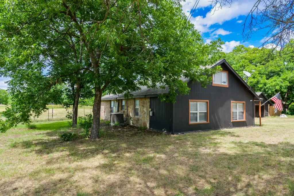 6728 County Road 120 Clyde TX 79510