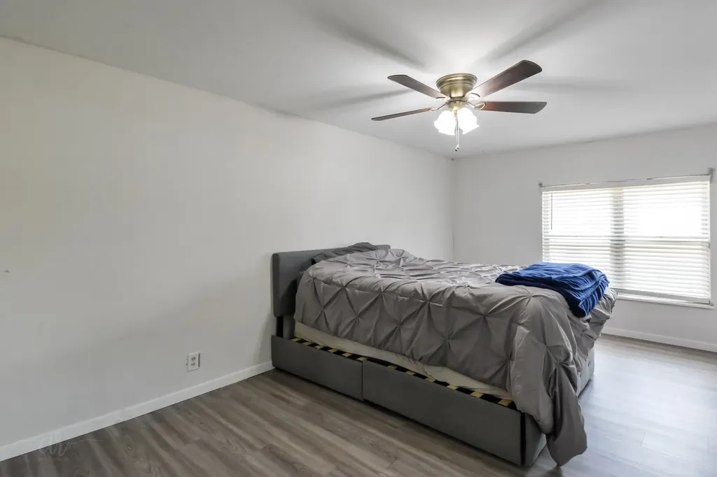 6728 County Road 120 Clyde TX 79510